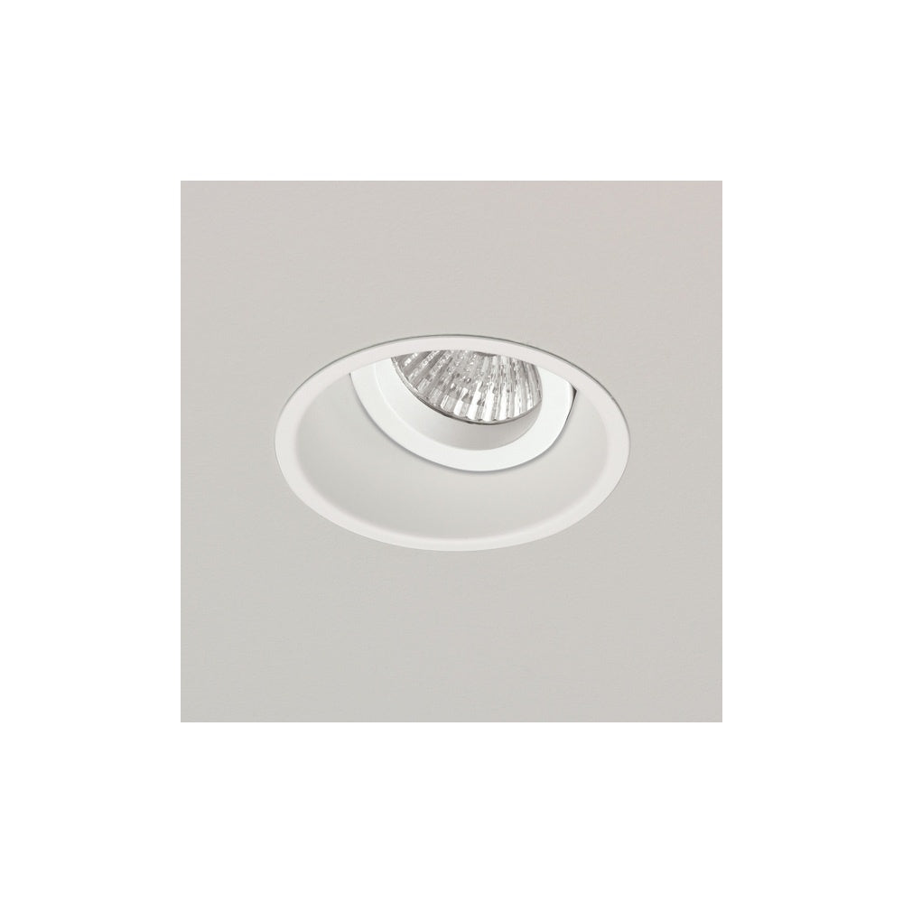 Minima Adjustable Ceiling Spot Light in Matt White (240v) 1249003