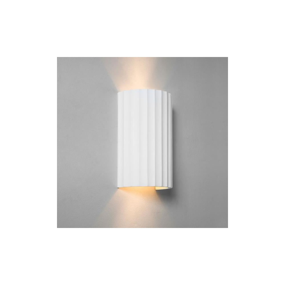Kymi 220 Ribbed Wall Light in Plaster Finish 1335001
