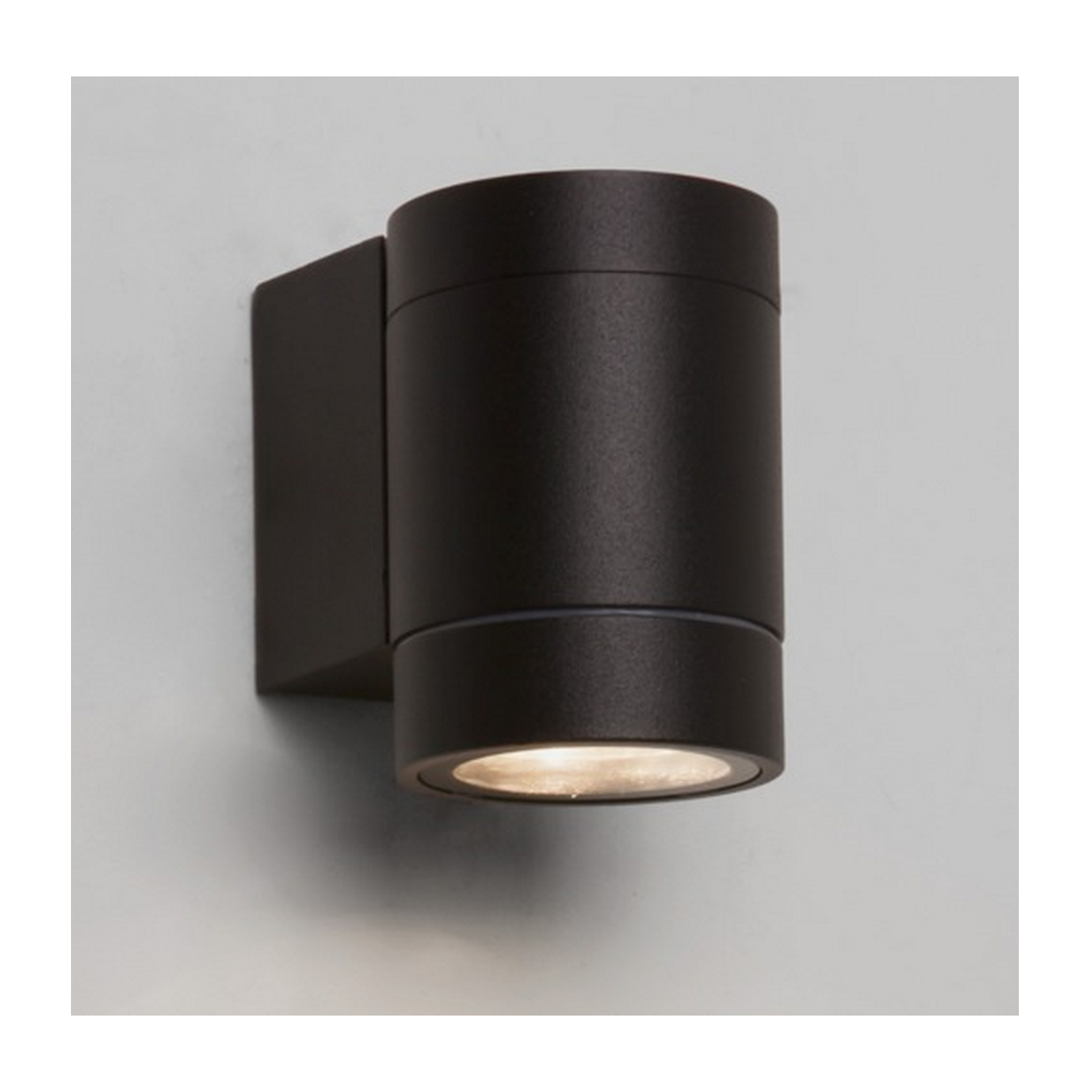Dartmouth Single Outdoor Wall Light in Black Finish 1372003