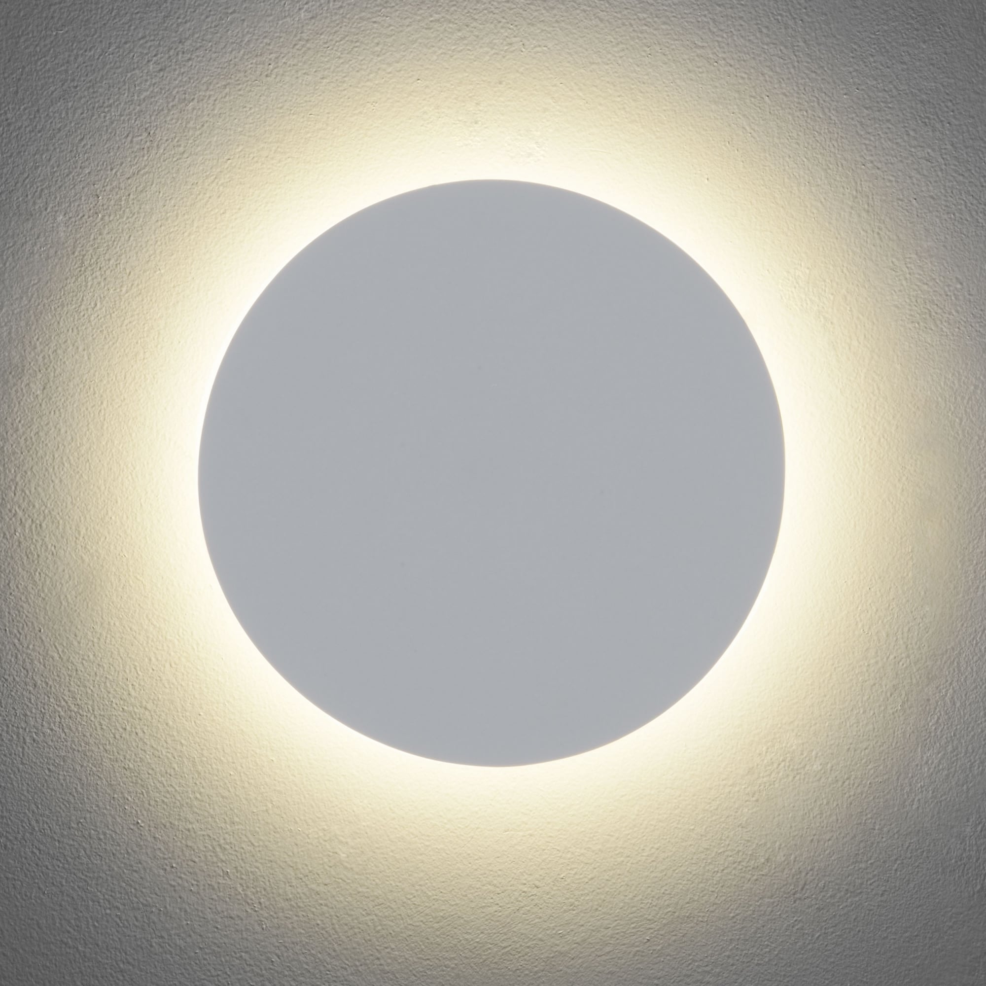 Eclipse 350 Round LED Wall Light In White Plaster Finish 1333003