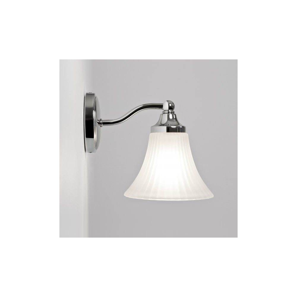 Nena Classic Bathroom Wall Light In Polished Chrome Finish IP44 1105001