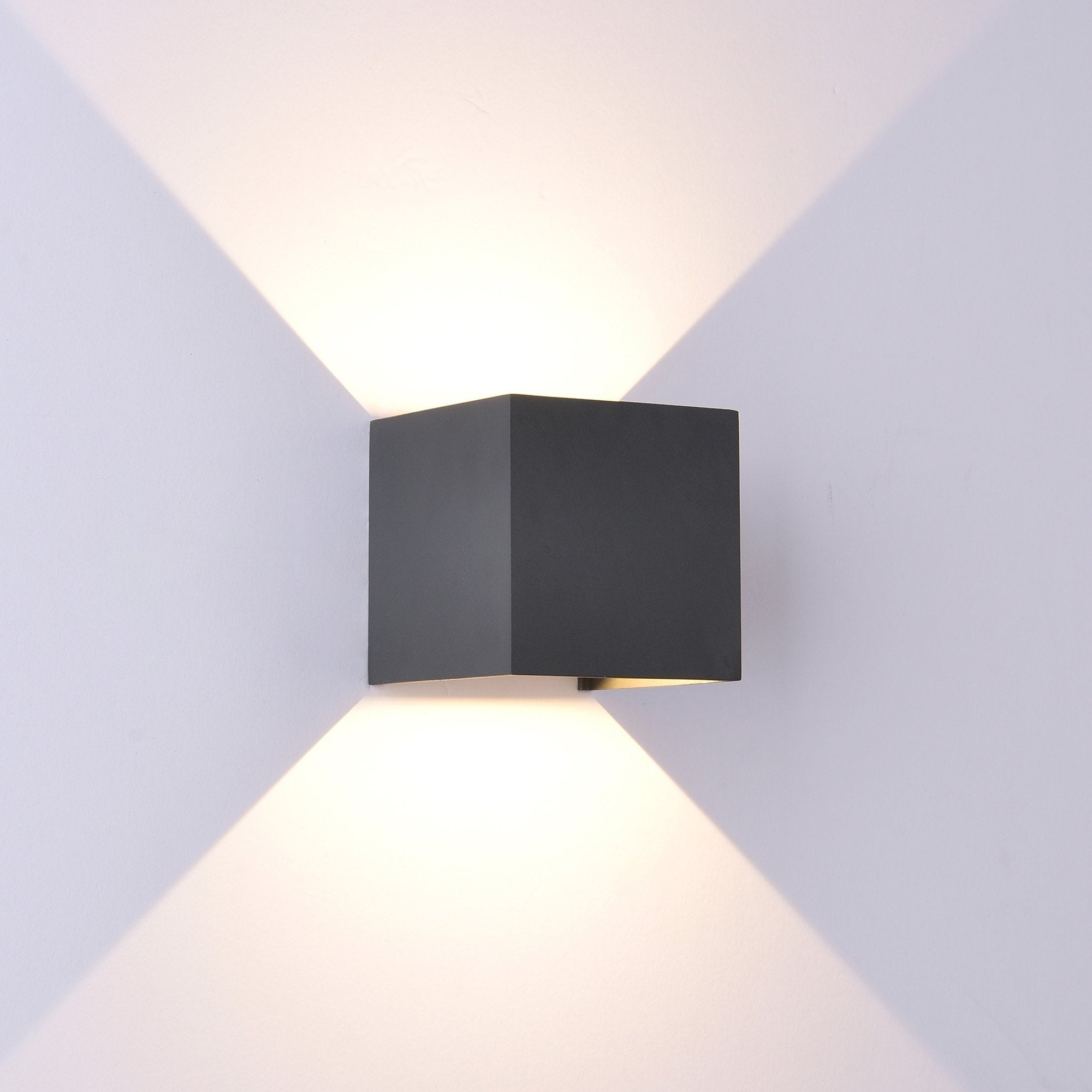 Davos Outdoor Square LED Wall Light In Anthracite Finish IP54 M6520