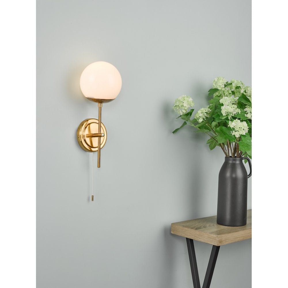 Bombazine Modern Single Wall Light In Natural Brass Finish BOM0735