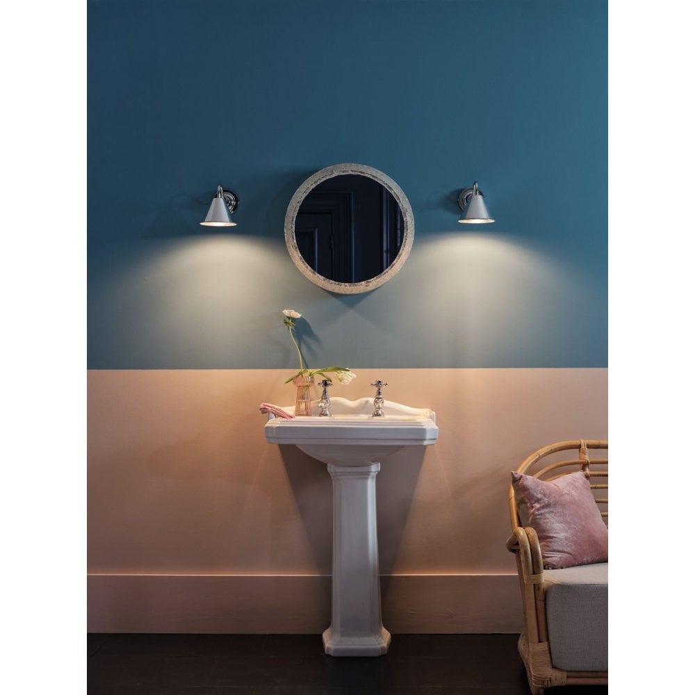 Avon Contemporary Bathroom Wall Light In Polished Chrome Finish AVO0750