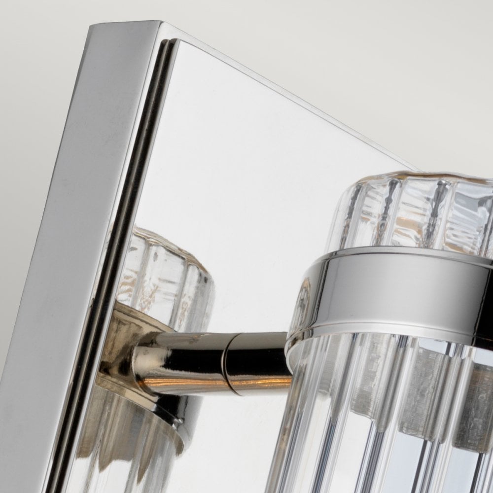 Wellington 1 Light Bathroom Wall Light In Polished Chrome Finish QN-WELLINGTON1-PC