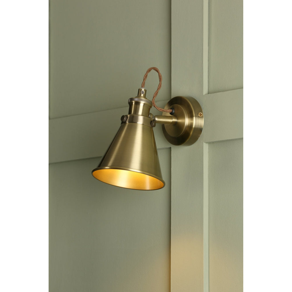 Rufus 1 Light Wall Light In Antique Brass Finish LA3756155-Q