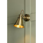 Rufus 1 Light Wall Light In Antique Brass Finish LA3756155-Q