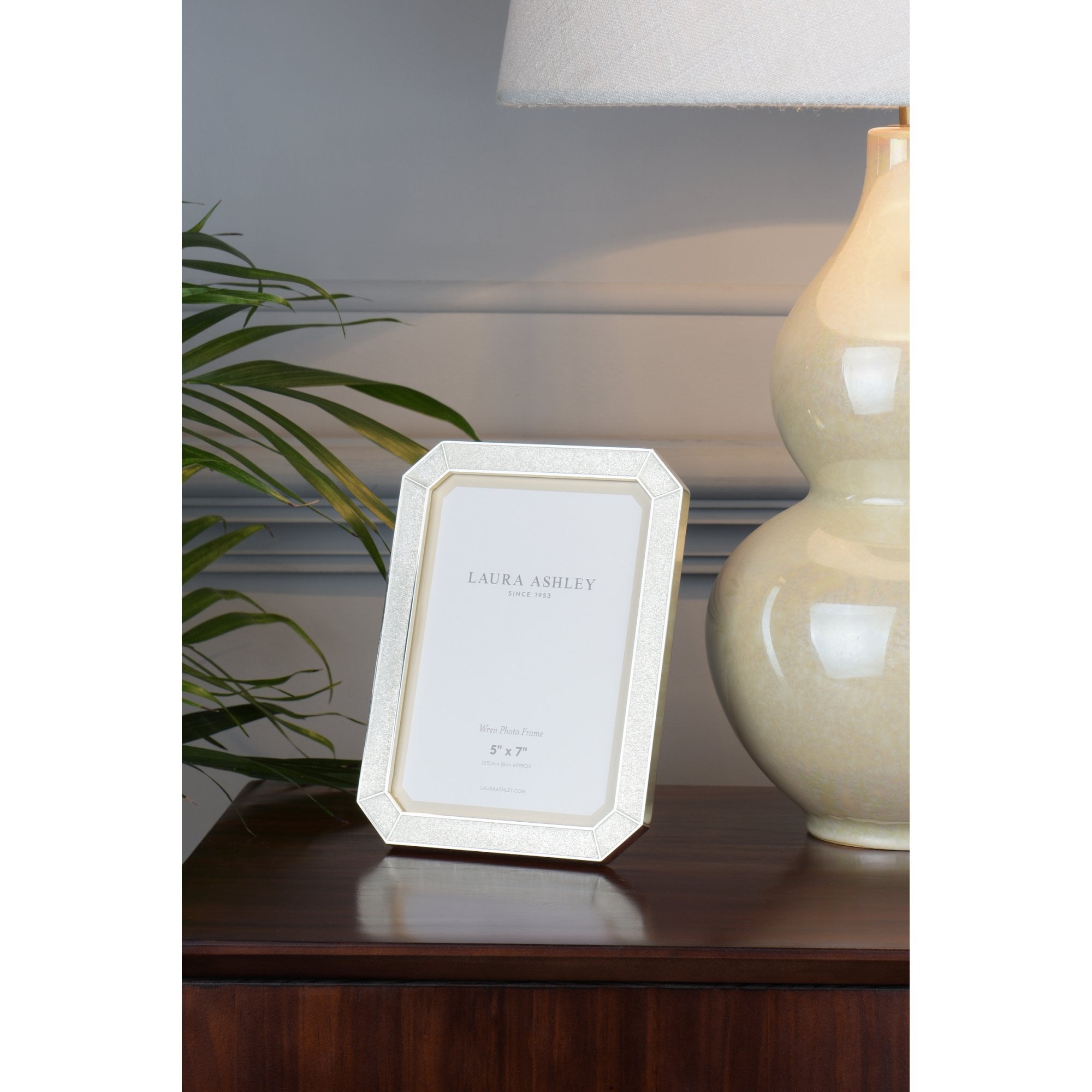 Wren Photo Frame In Polished Silver Glitter 5 x 7 " LA3756177-Q