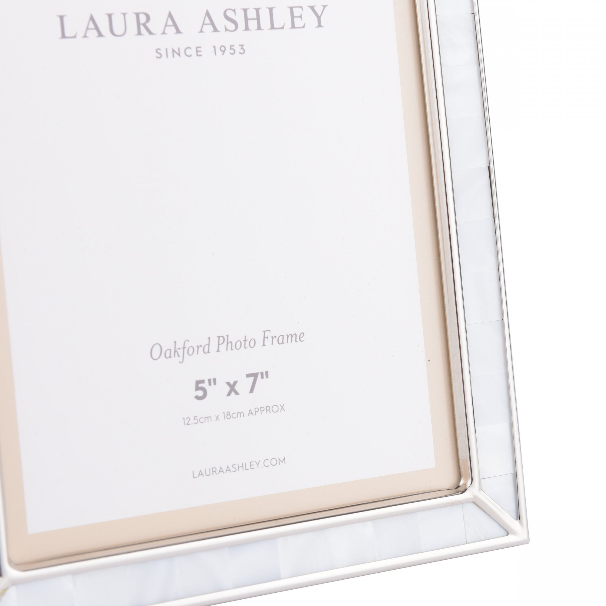 Oakford Photo Frame In Mother Of Pearl Finish 5 x 7 " LA3756184-Q