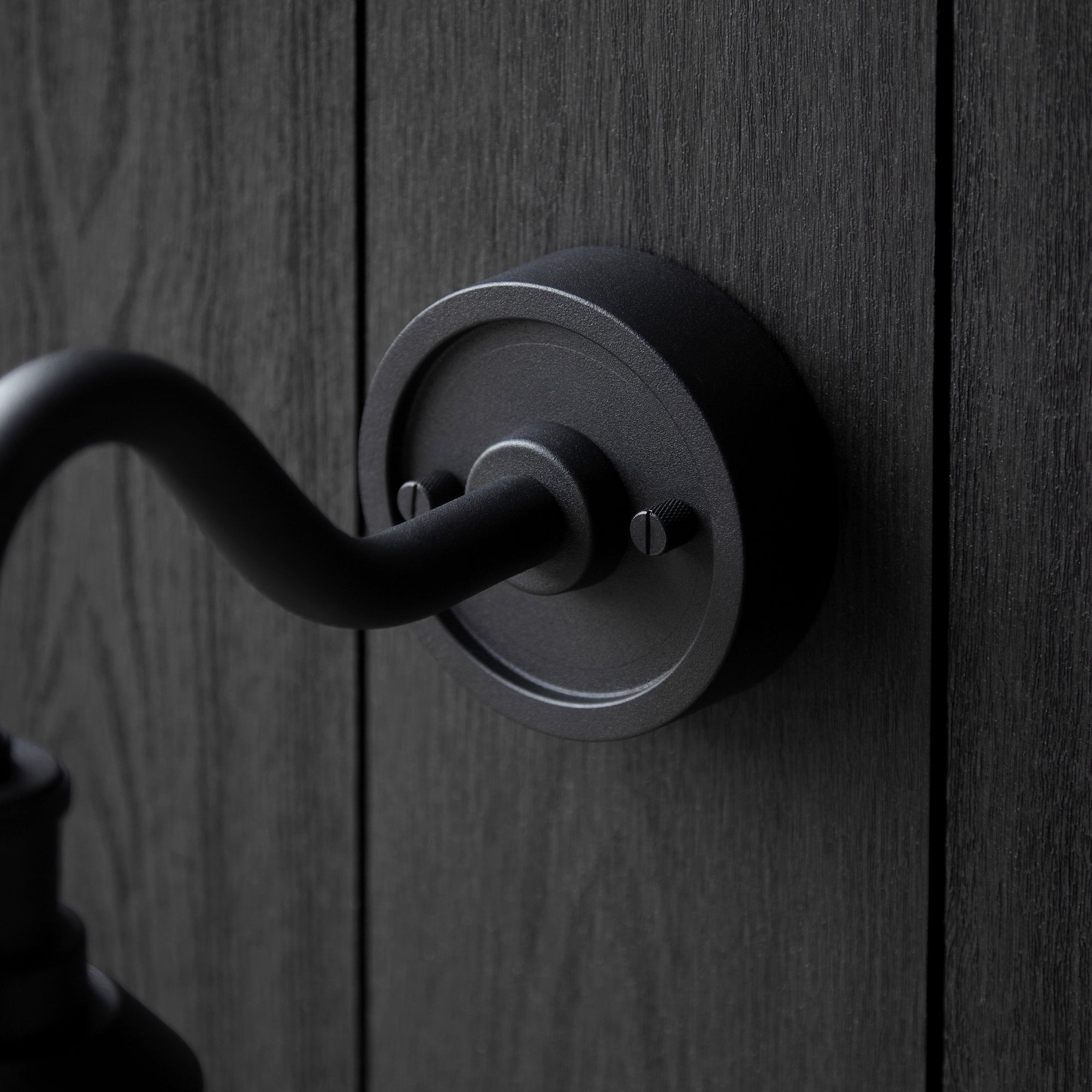 Classic Curved Arm Exterior Wall Light In Matt Black Finish With Clear Glass Shade IP44