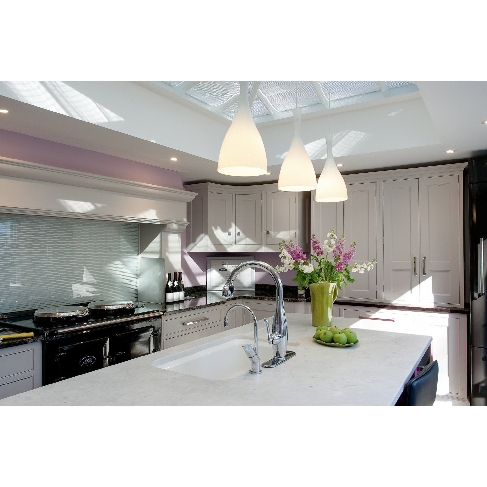 TON862 Tone White Glass Pendant