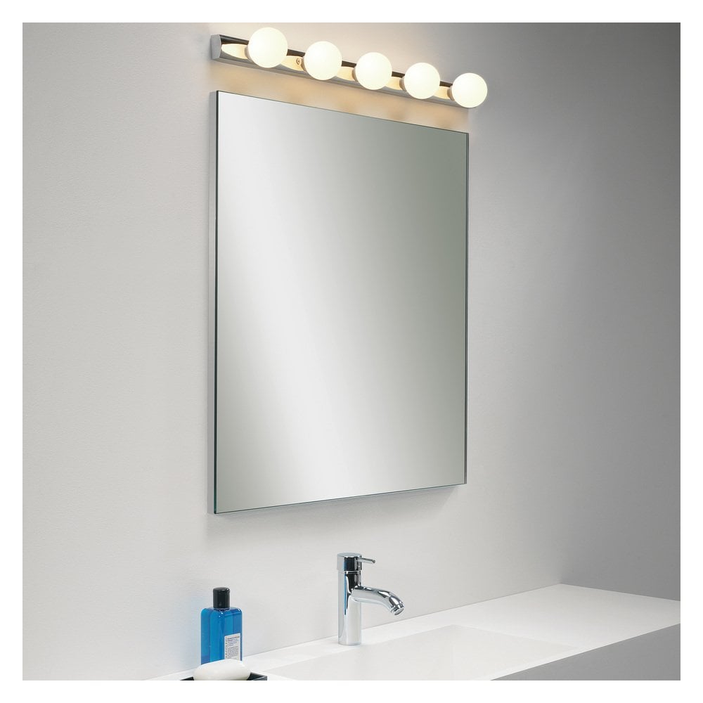 Cabaret 5 Bathroom Wall Light In Polished Chrome Finish IP44 1087003