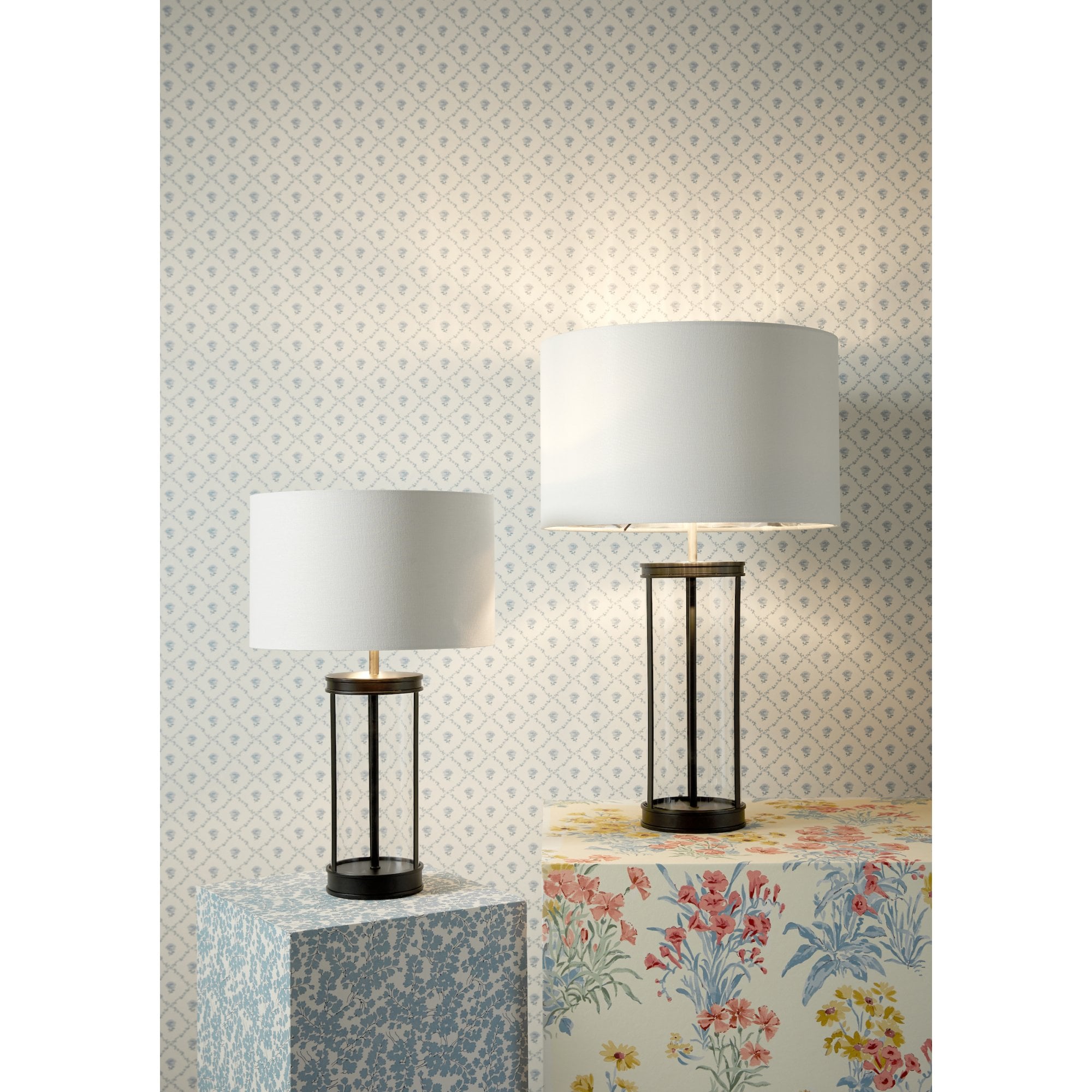 Harrington Vintage Small Table Lamp In Matt Black Finish With Linen Shade LA3756428-Q