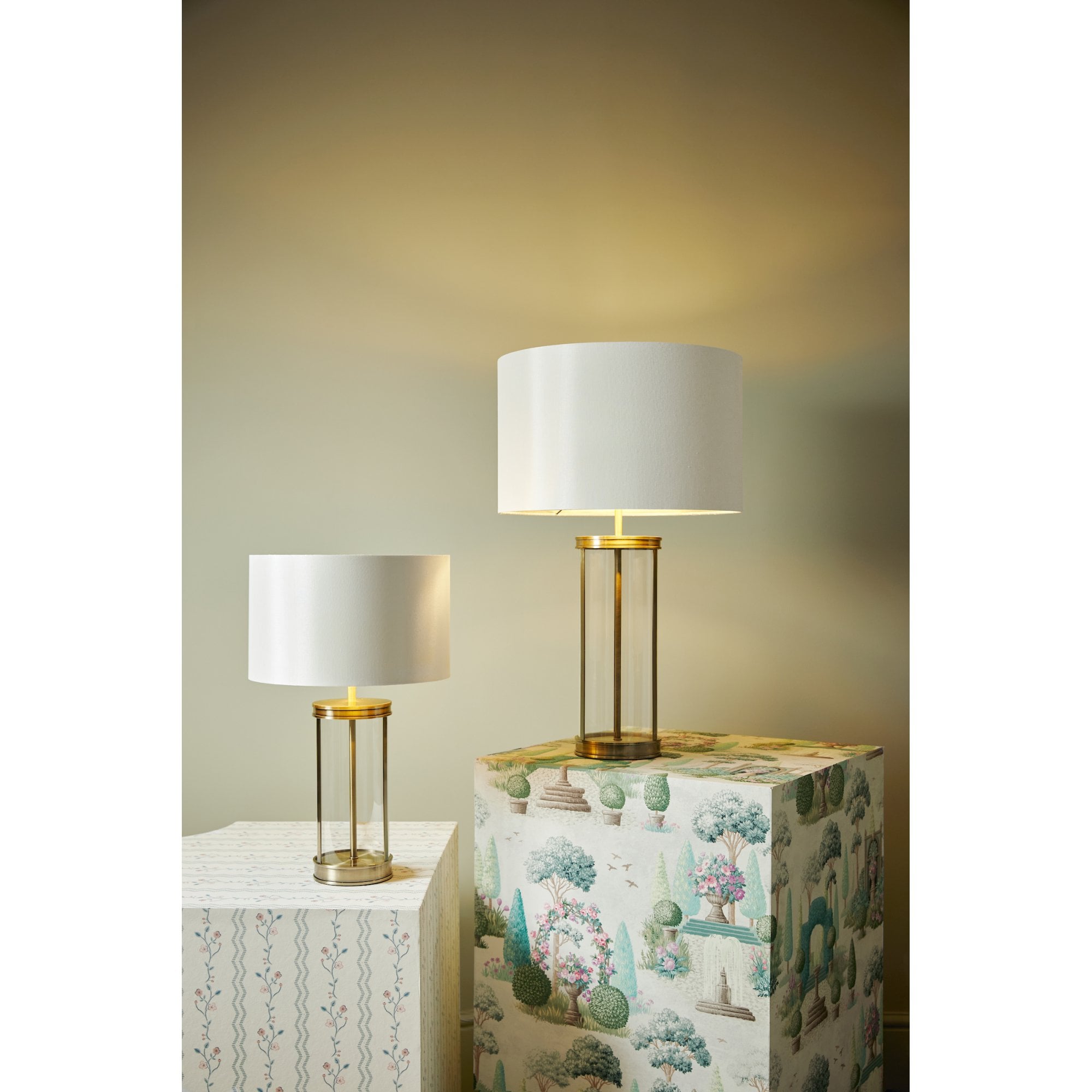 Harrington Vintage Small Table Lamp In Antique Brass Finish With Silk Shade LA3756429-Q