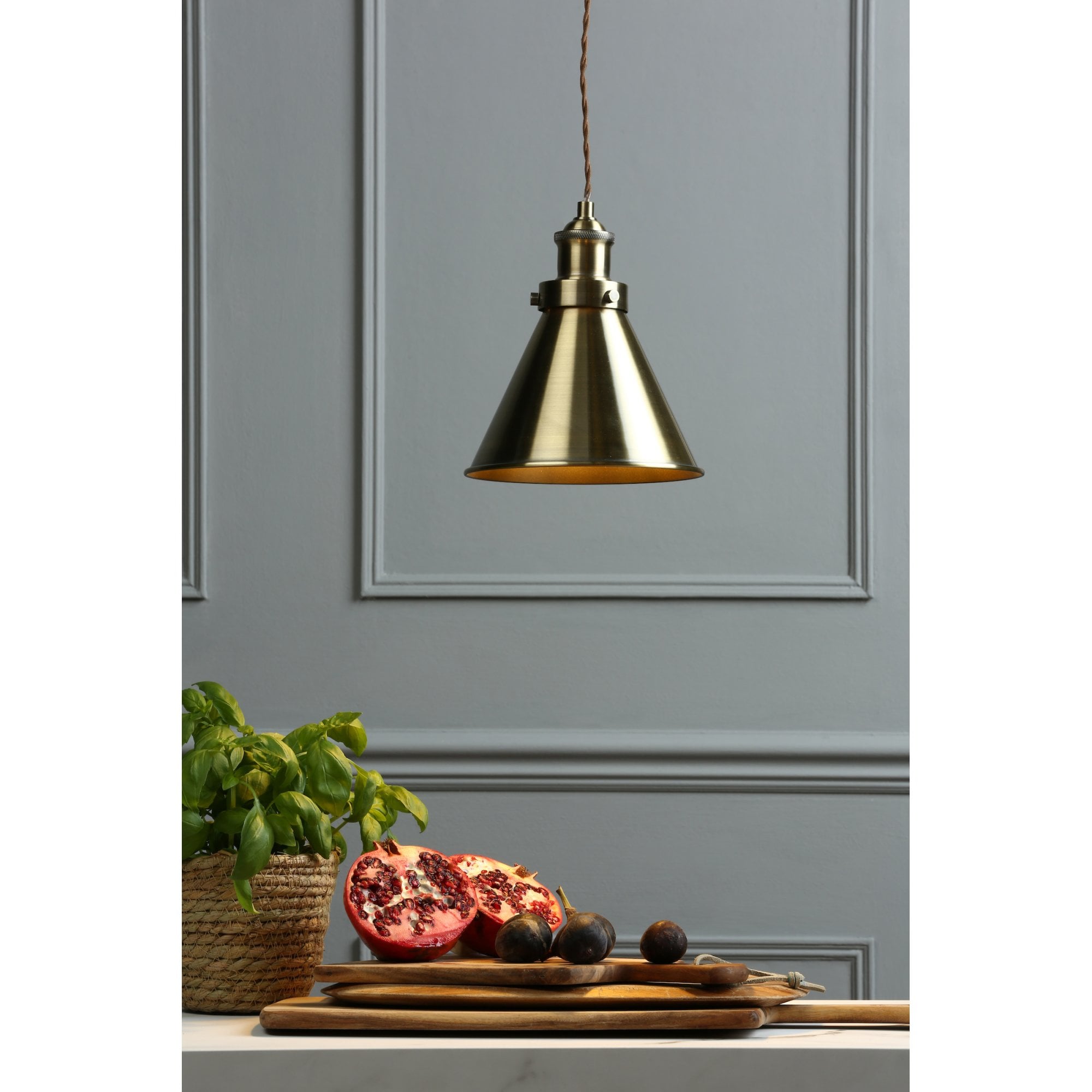 Rufus Vintage Ceiling Pendant Light In Antique Brass Finish LA3756075-Q