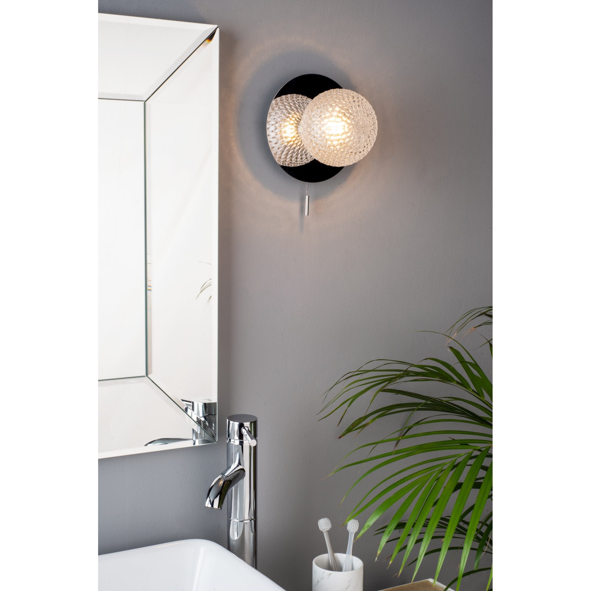 Prague Bathroom Wall Light In Polished Chrome With Textured Round Glass IP44 LA3756048-Q