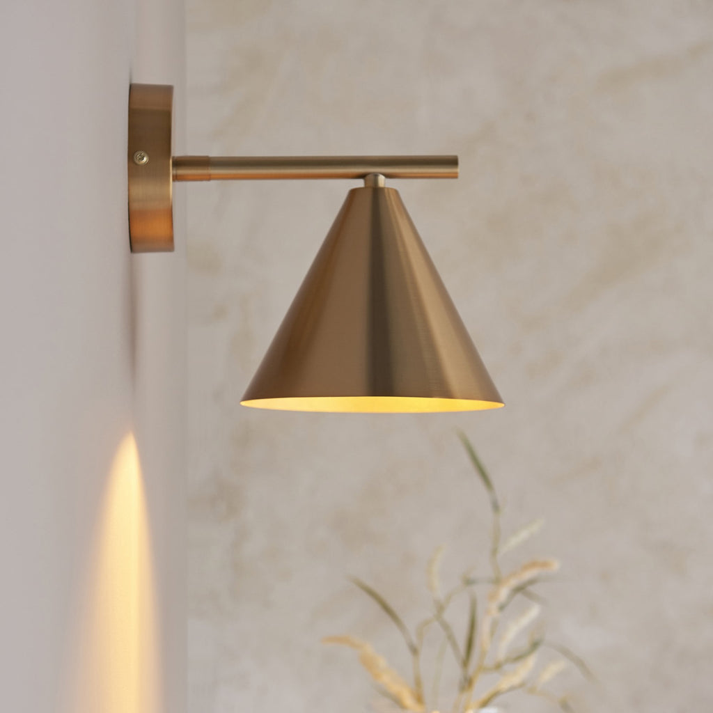 Cape Contemporary Wall Light In Warm Antique Brass Finish 102893