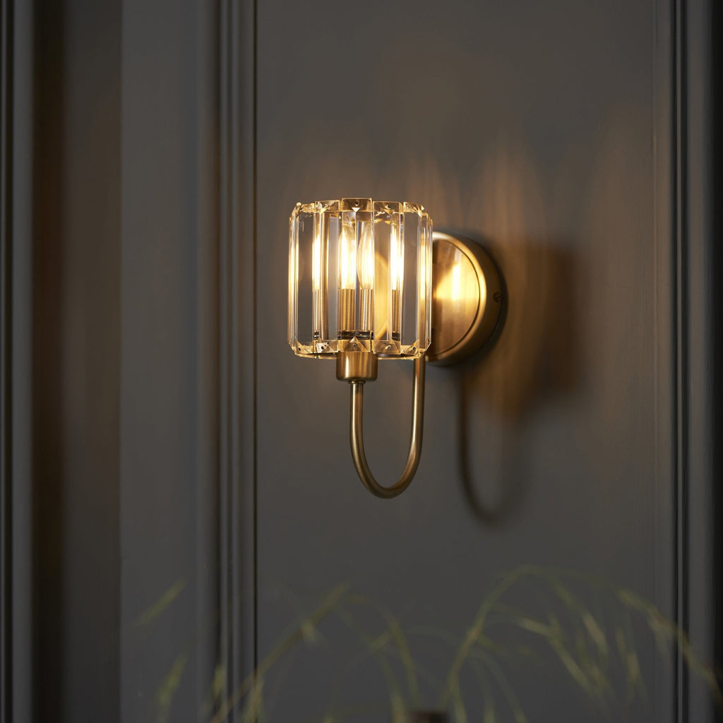 Berenice Elegant 1 Light Wall Light In Antique Brass With Clear Crystal Glass 107803