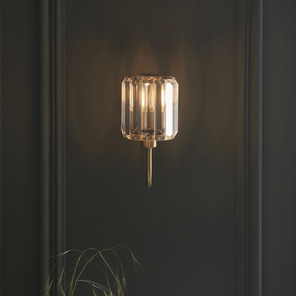 Berenice Elegant 1 Light Wall Light In Antique Brass With Clear Crystal Glass 107803