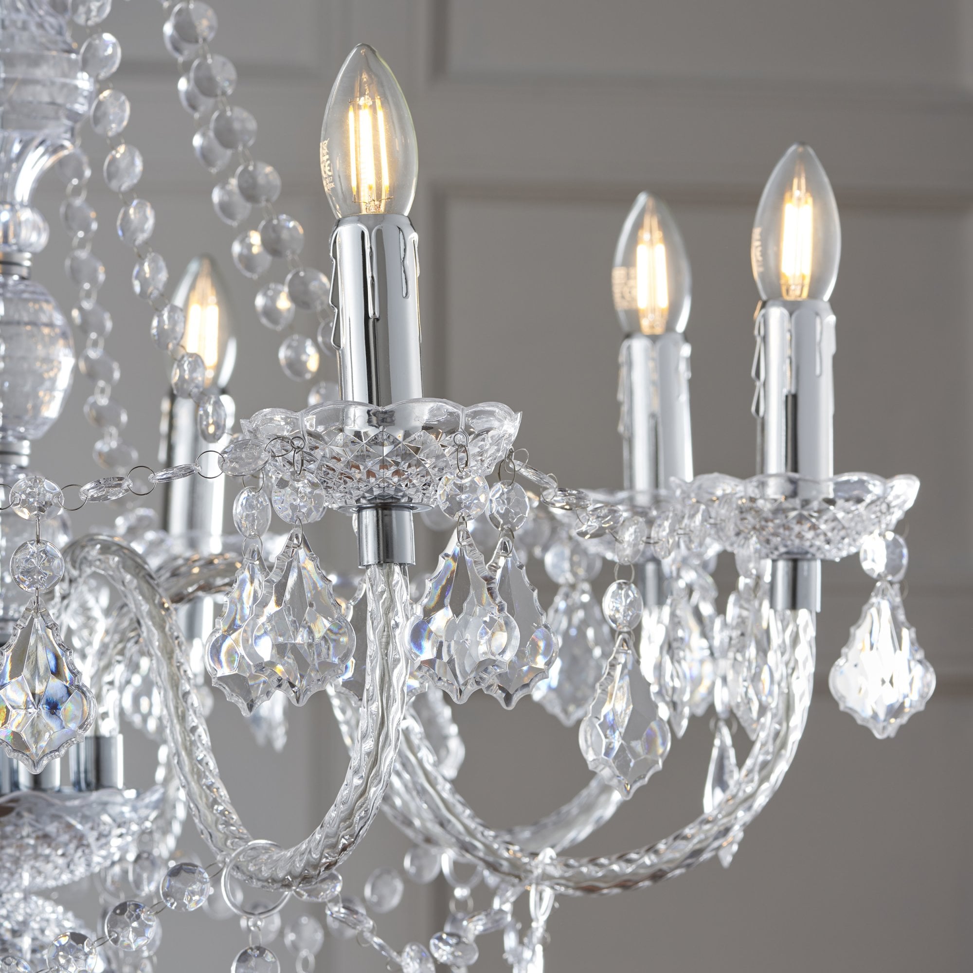 308-8CL 8 Light Chandelier In Clear Acrylic
