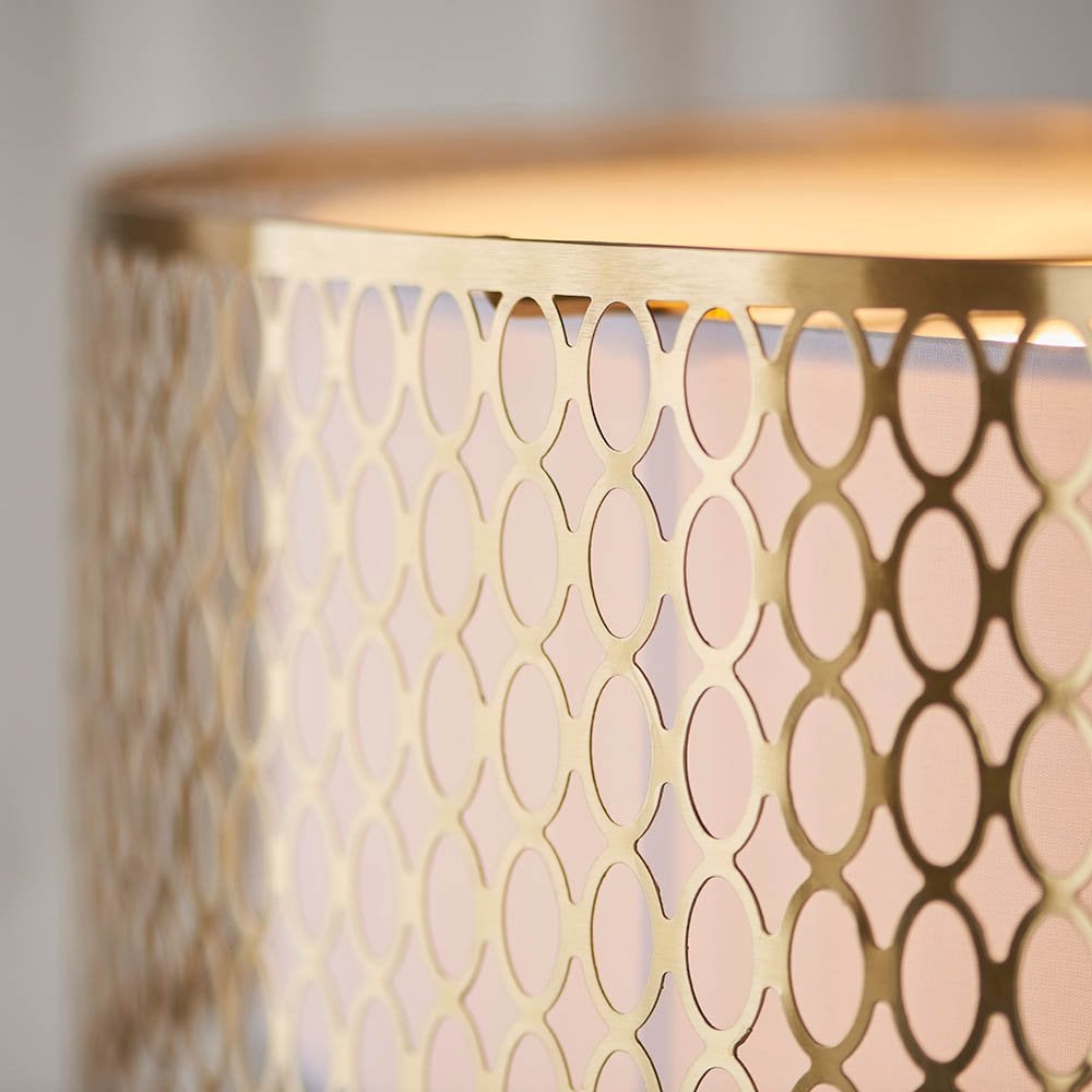 Cordero Stylish 3 Light Ceiling Pendant In Gold Finish With Glass Diffuser 101569