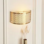 Cordero Stylish Wall Light In Gold Finish With Glass Diffuser 113423