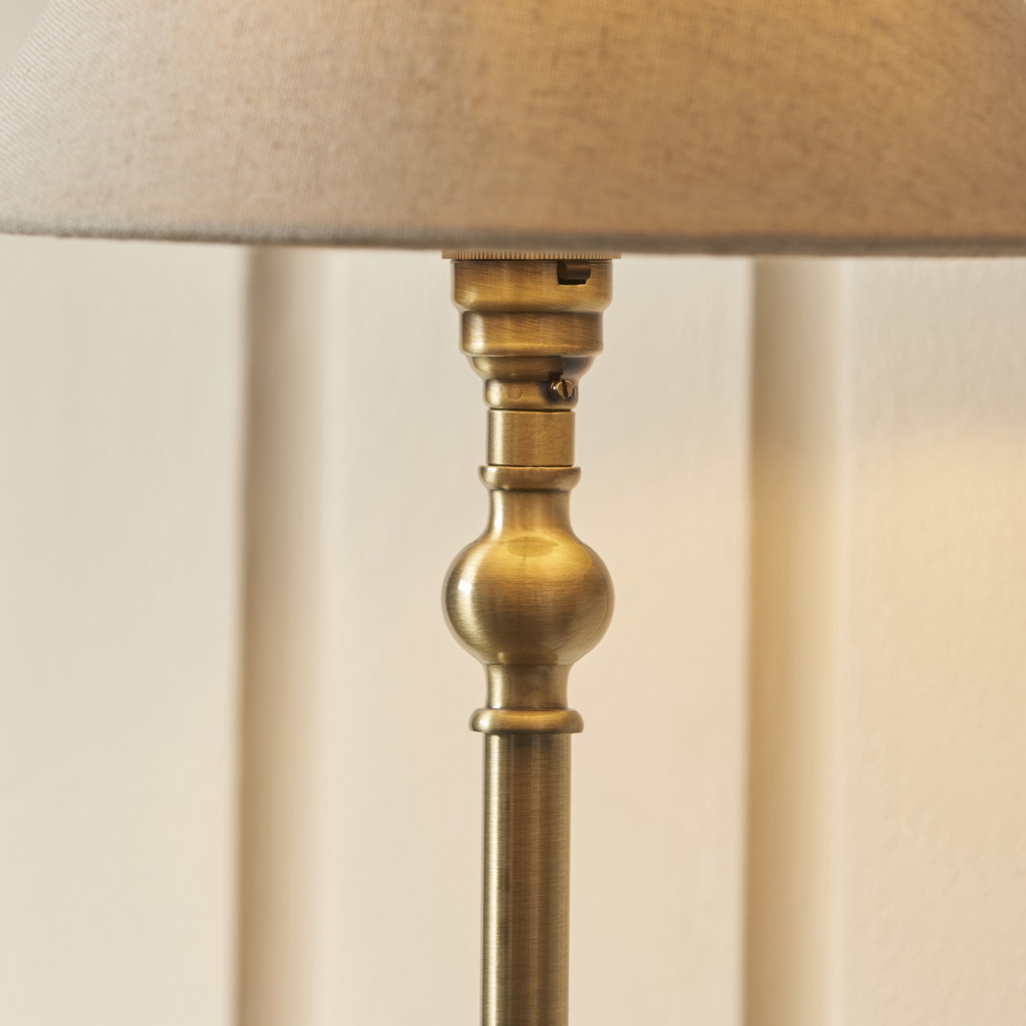 Lille Table Lamp In Antique Brass Finish With Natural Linen 22cm Shade 118122