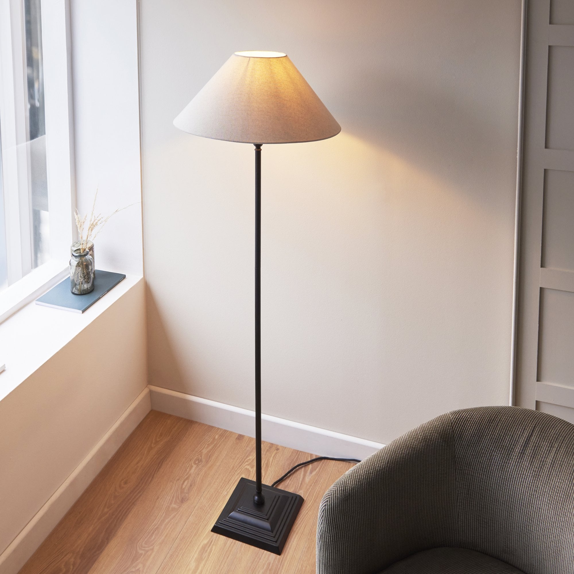 Lille Floor Lamp In Matt Black Finish With Natural Linen Shade 117830