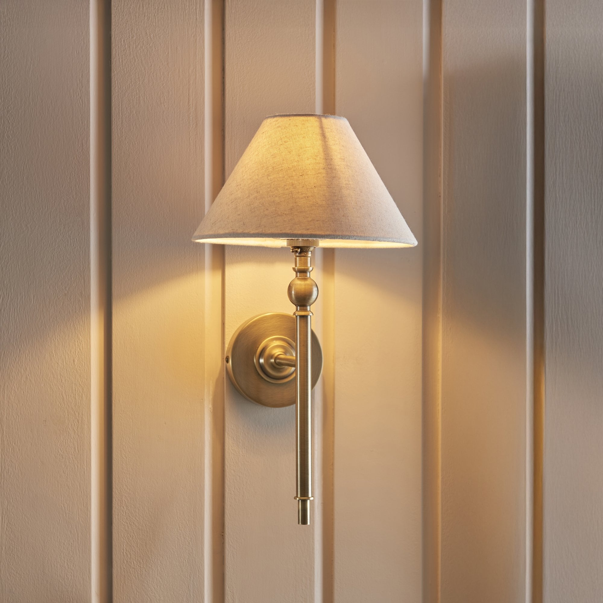 Lille Wall Light In Antique Brass Finish With Natural Linen Shade 117827