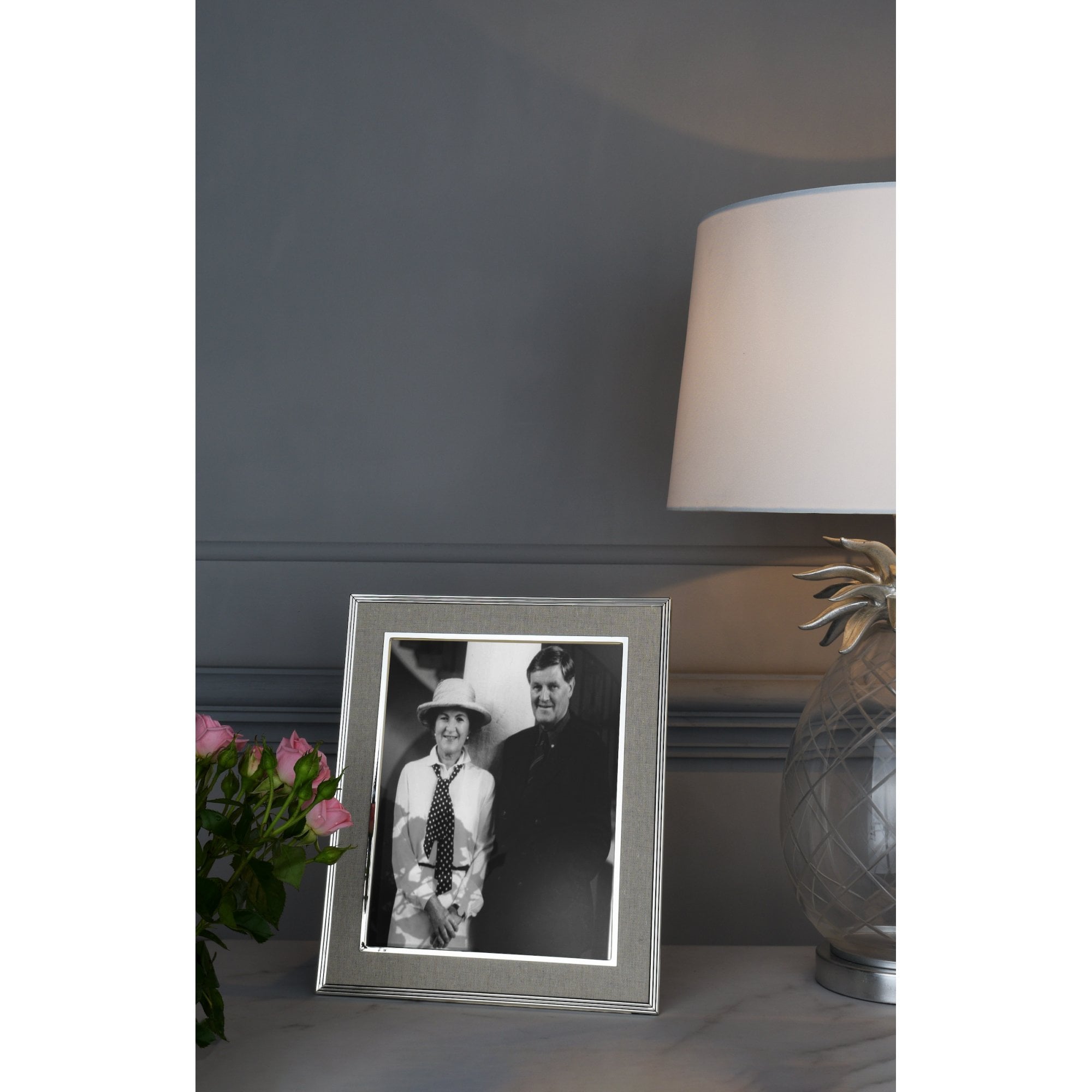 Harrison Photo Frame In Silver Finish With Natural Linen 8x10 Inch LA3649107-Q
