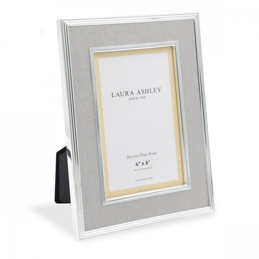 Harrison Photo Frame In Polished Silver Finish With Grey Linen Detail 4x6 LA3660303-Q