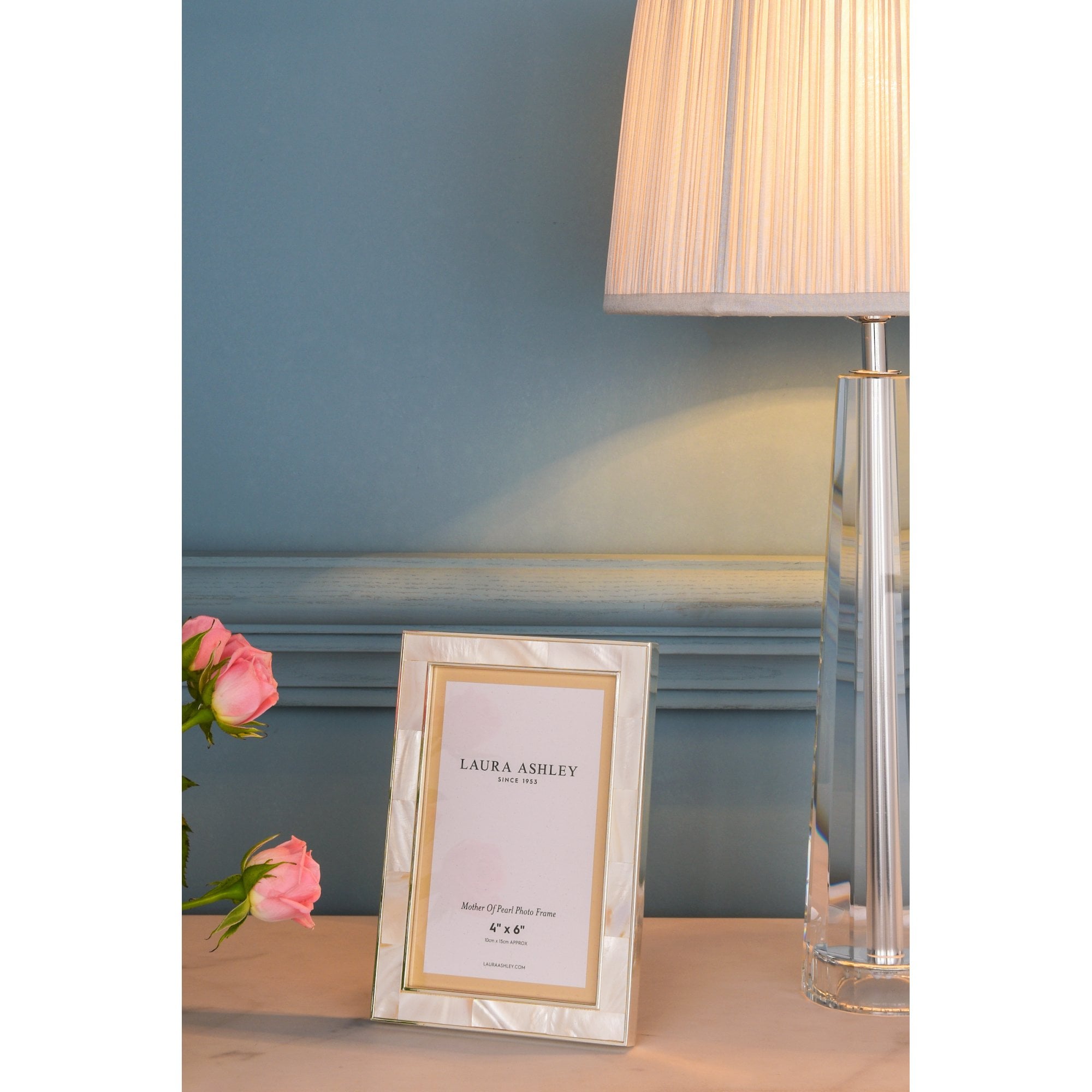 Stunning Mother Of Pearl Photo Frame 4x6 LA3599935-Q