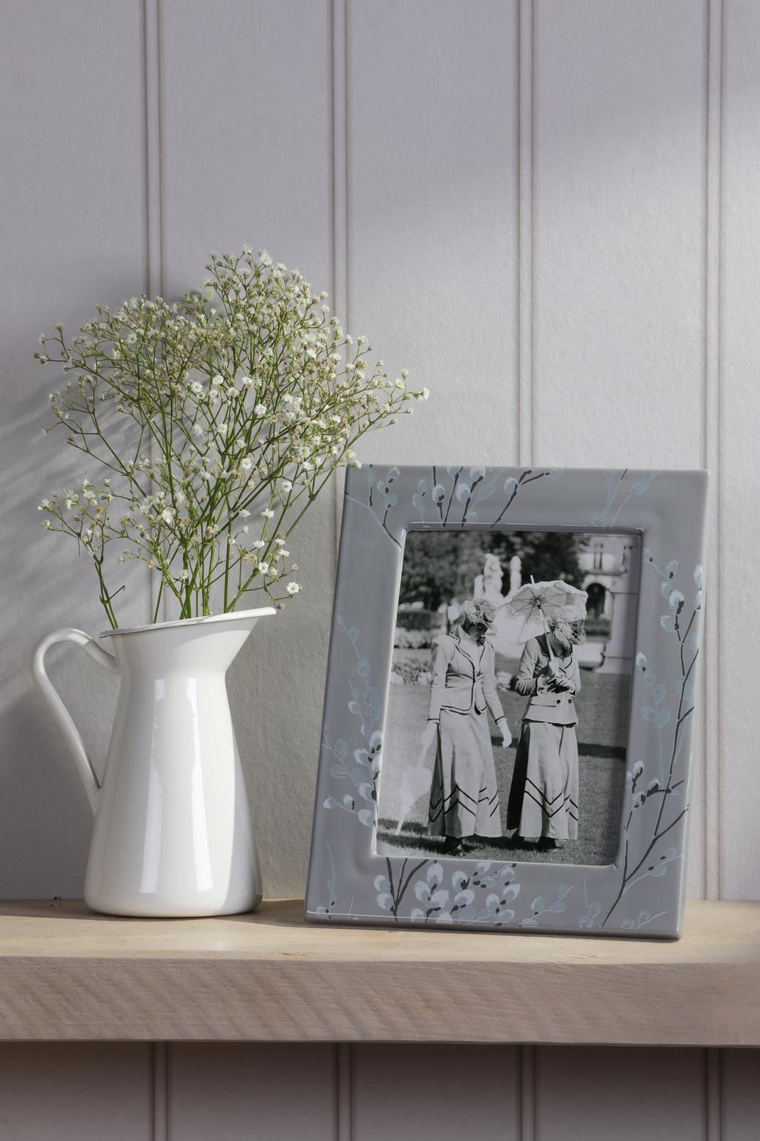 Laura Ashley Pussywillow Photo Frame Grey Ceramic 5" x 7" LA3756695-Q