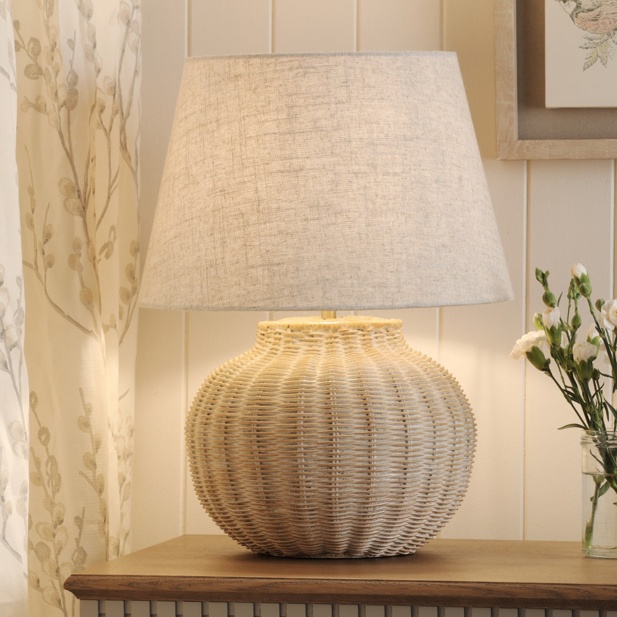 Laura Ashley Fernhill Table Lamp Matt Cream With Shade LA3756613-Q