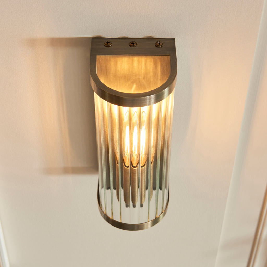 Ridgeton Single Wall Light In Antique Brass With Ribbed Glass 118596