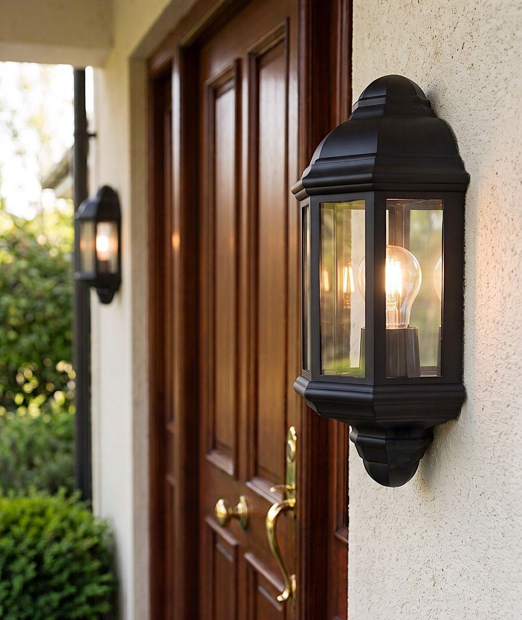 Park Outdoor Wall Light In Black IP44 8655BK