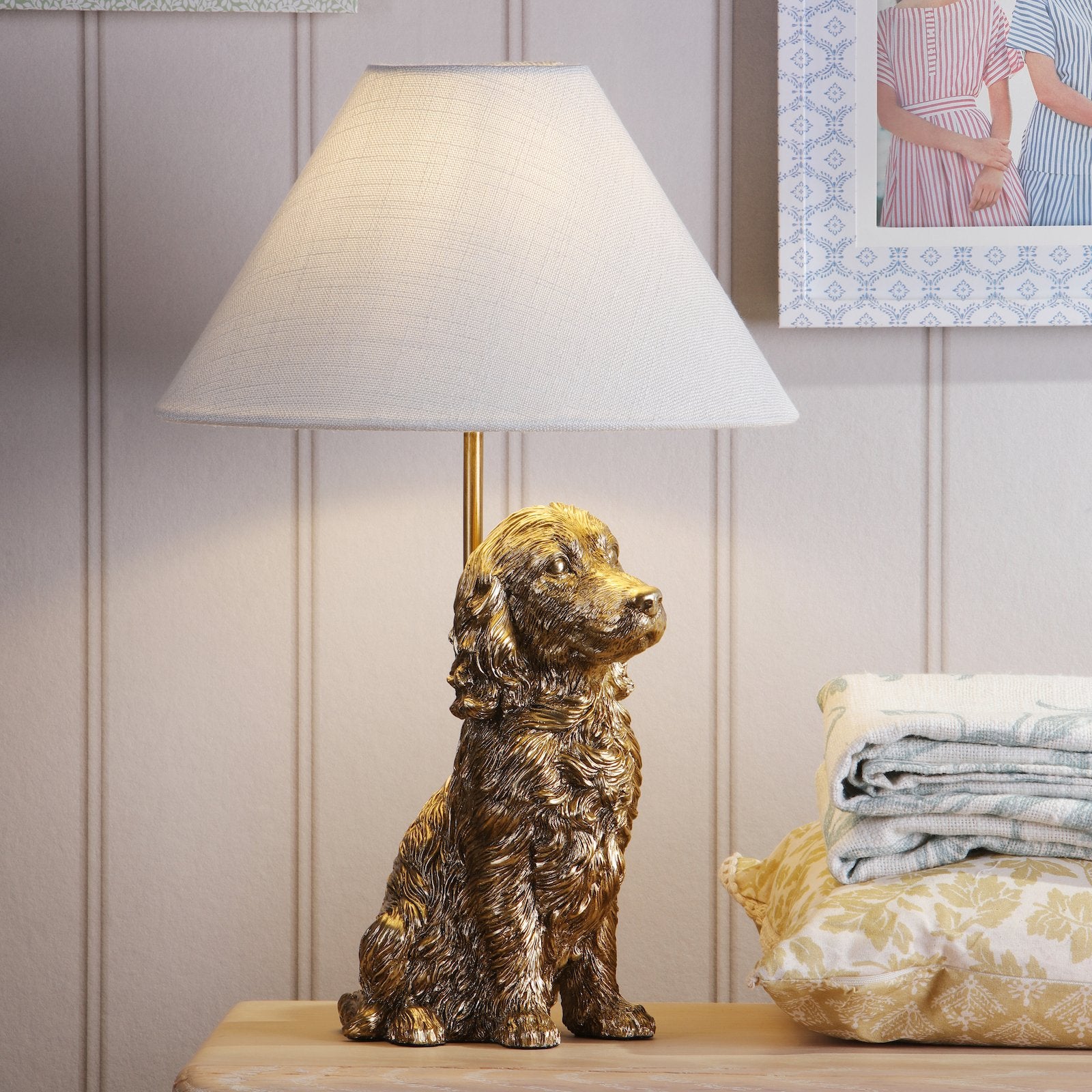 Laura Ashley Cocker Spaniel Table Lamp Antique Gold With Shade LA3756664-Q