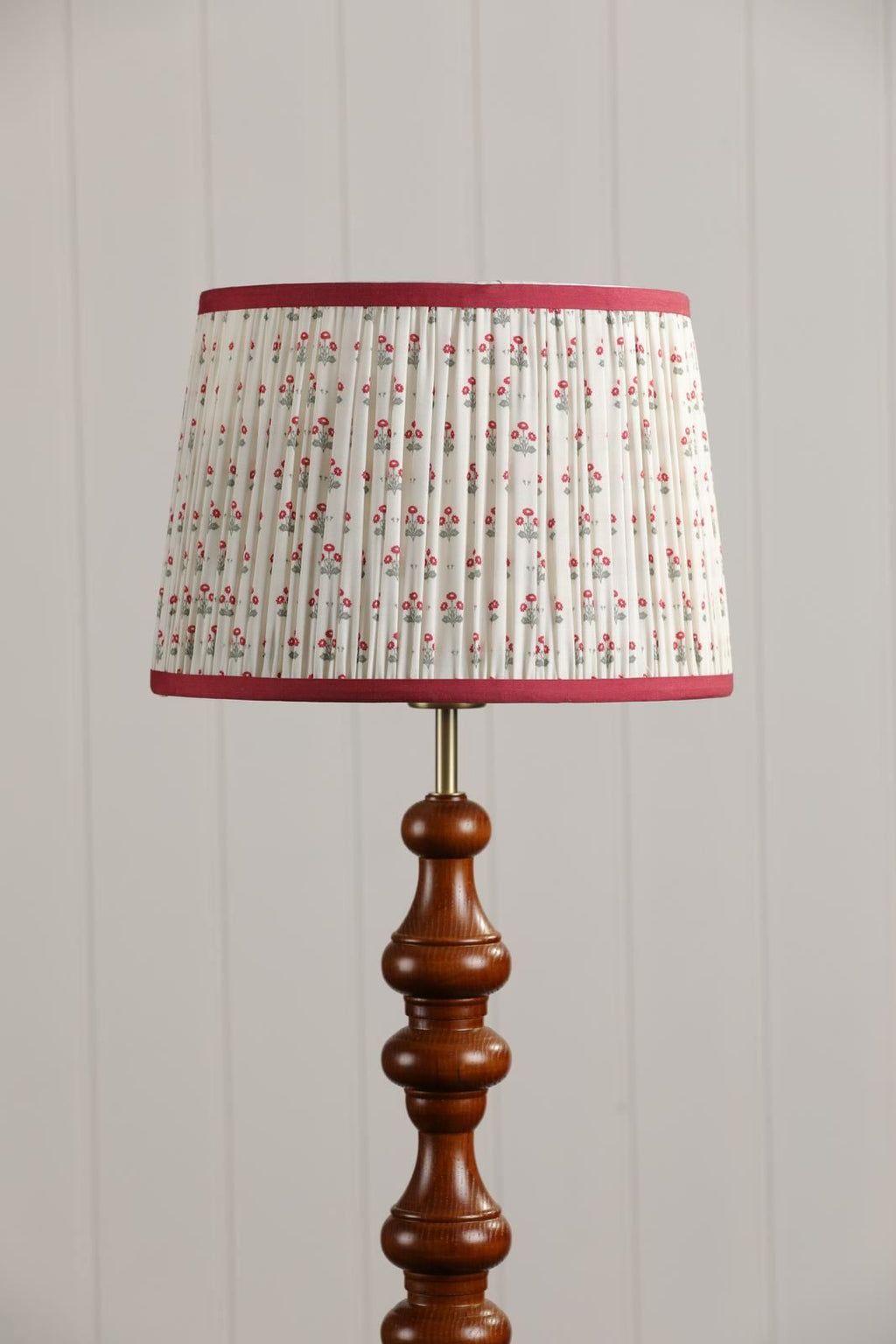 Laura Ashley Harthill Daisies Cream Cotton Tapered Drum Shade 30cm/12 inch LA3756742-Q
