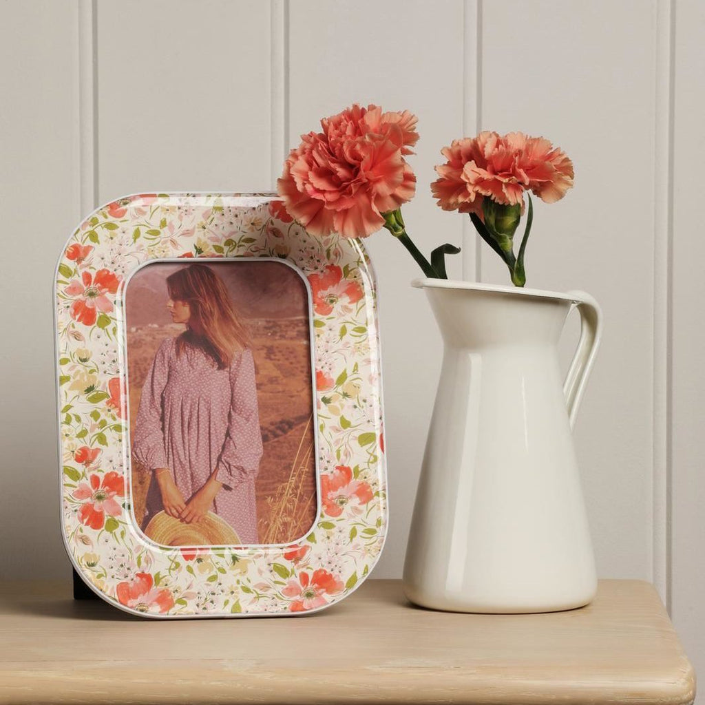 Laura Ashley Ombersley Poppies Photo Frame Matt Red 4" x 6" LA3756764-Q