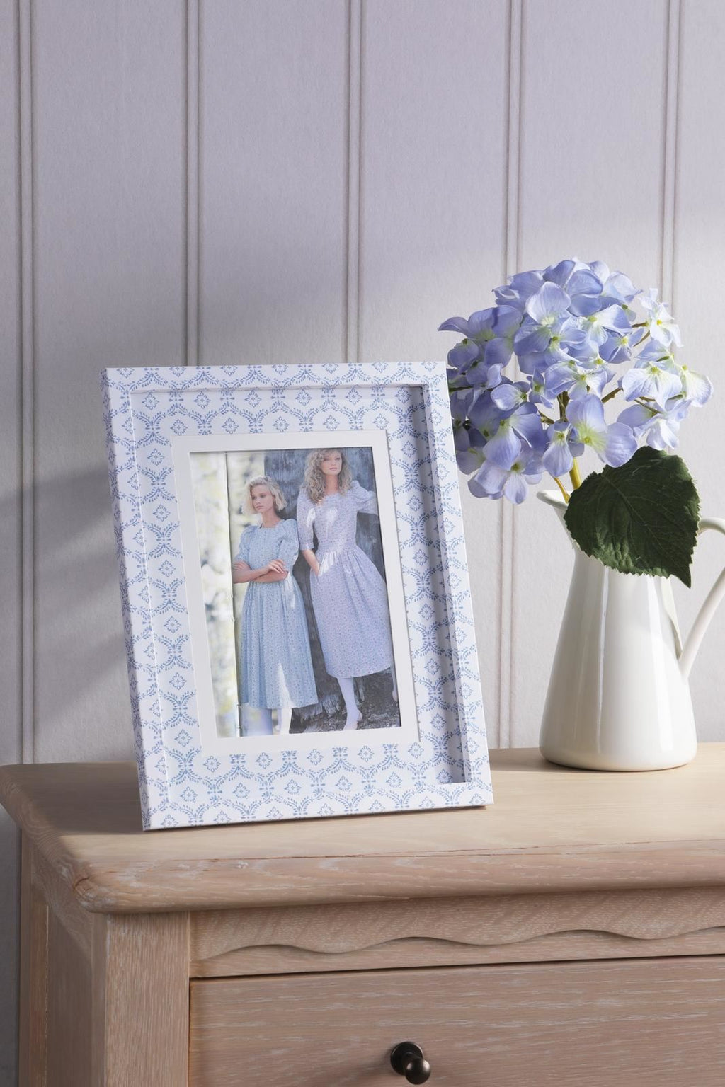 Laura Ashley Norton Photo Frame Blue 5" x 7" LA3756693-Q