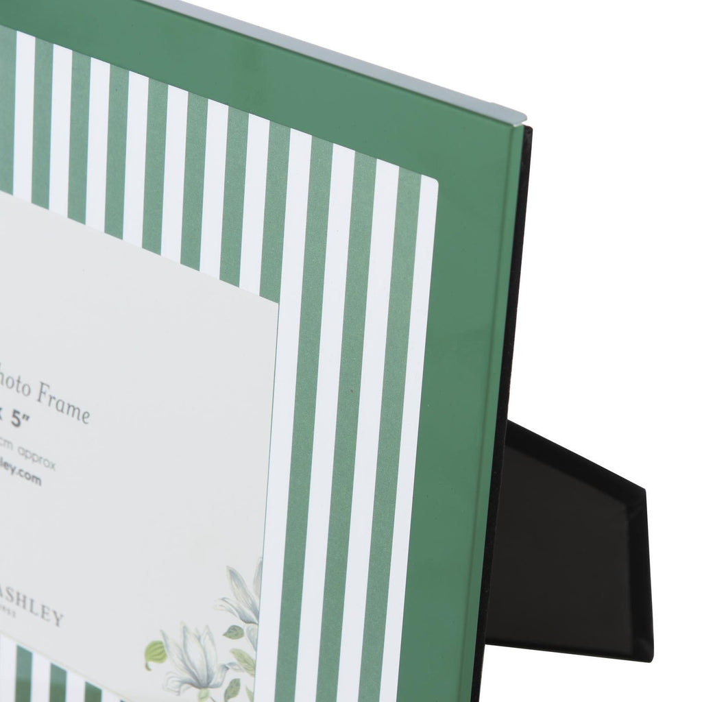 Laura Ashley Denwick Photo Frame Matt Green and Green 7" x 5" LA3756758-Q