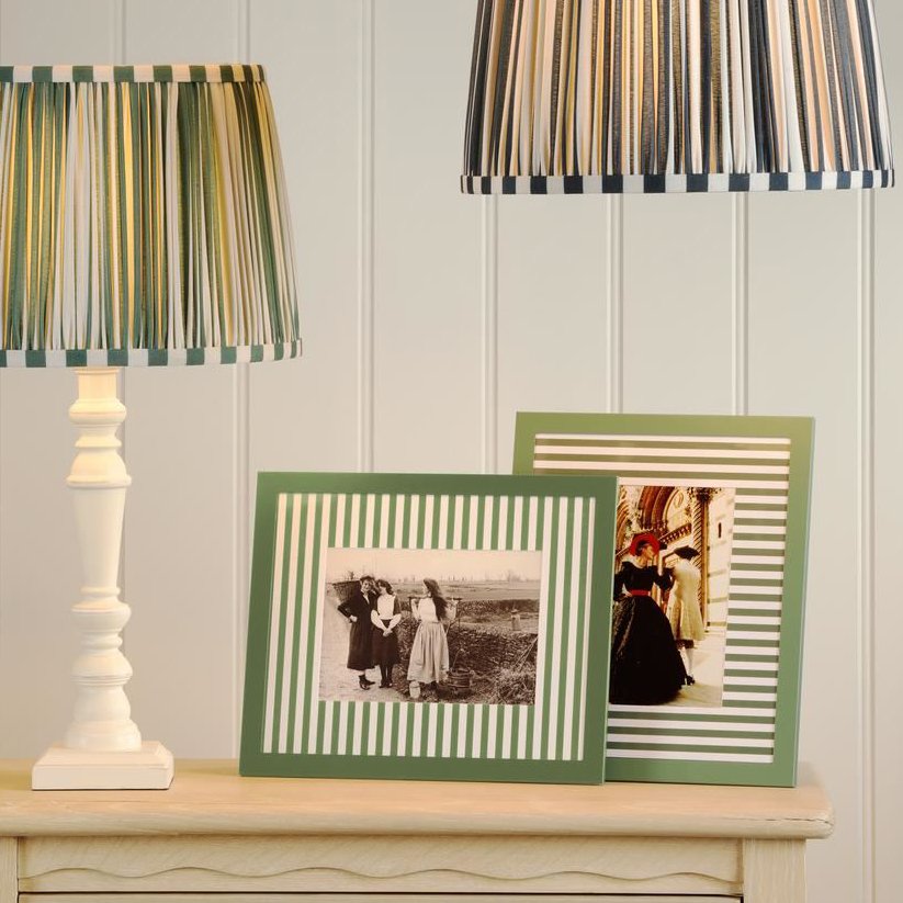 Laura Ashley Denwick Photo Frame Matt Green and Green 7" x 5" LA3756758-Q